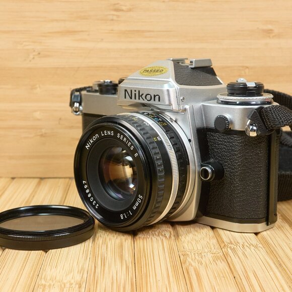 Nikon FE SLR 35mm Film Camera, Nikkor 50m 1:1.8 Lens, Nikon MD-12 Motor Drive - Picture 5 of 13